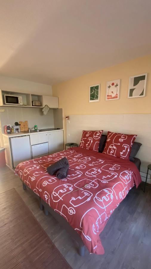 Joli Studio Camargue Lou Rouge อาร์ลส์ ภายนอก รูปภาพ