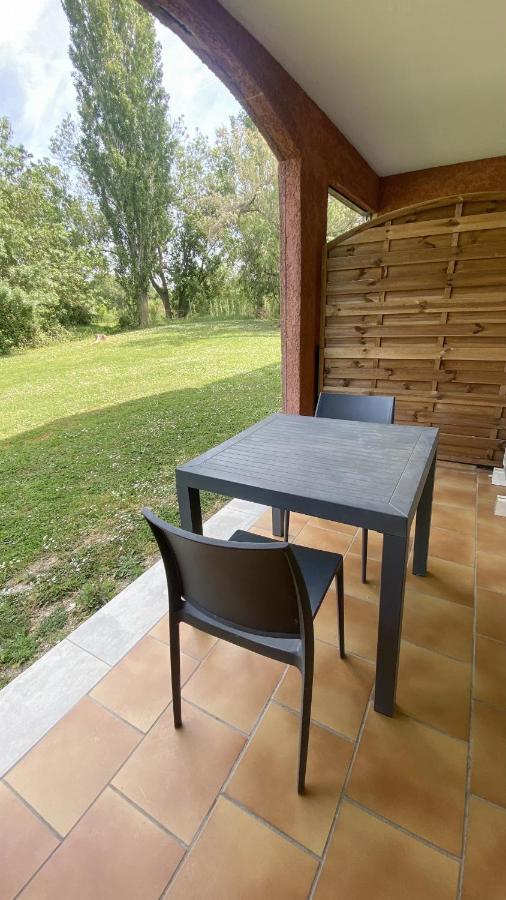 Joli Studio Camargue Lou Rouge อาร์ลส์ ภายนอก รูปภาพ